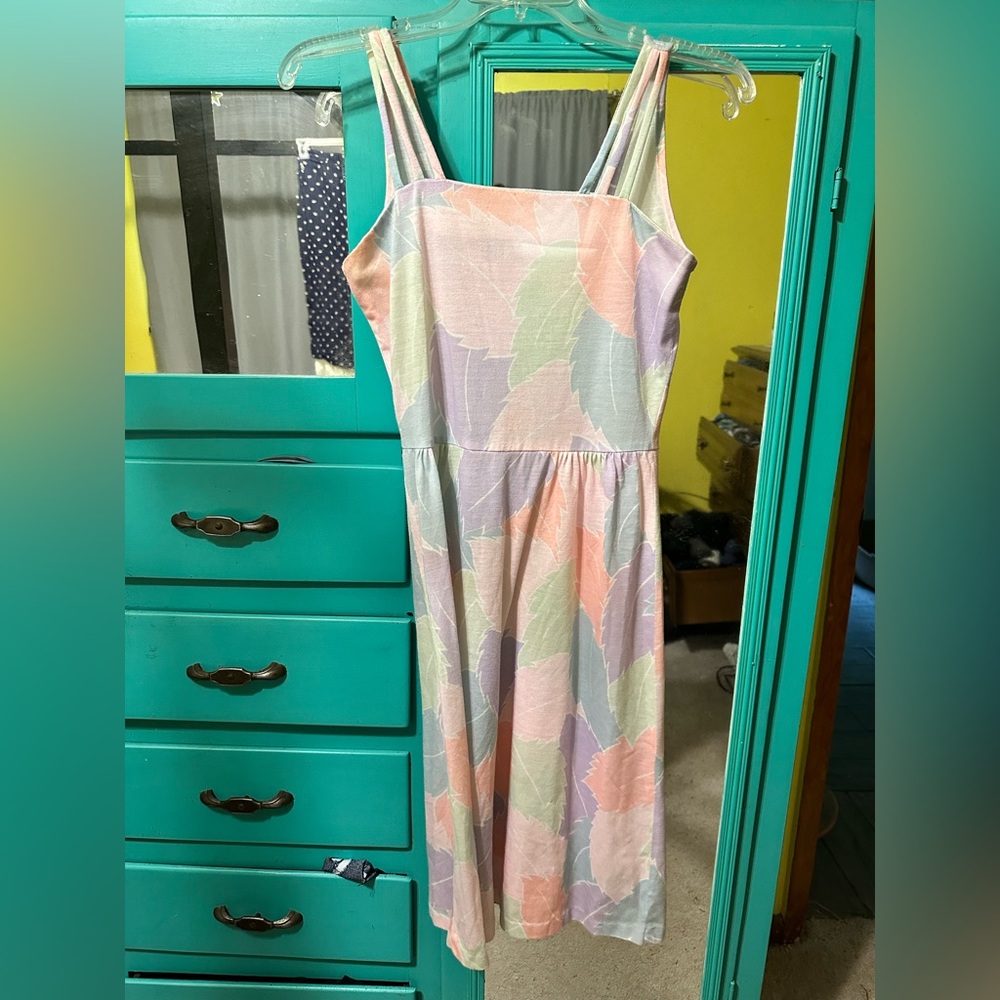 Vintage Pastel Leaf Print Midi Dress